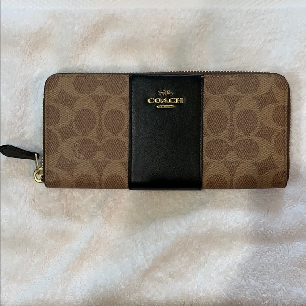Coach wallet